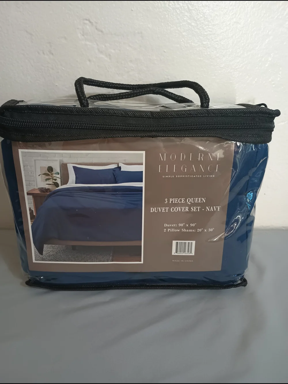 Moderne Elegance Navy 3-Piece Queen Duvet Cover Set